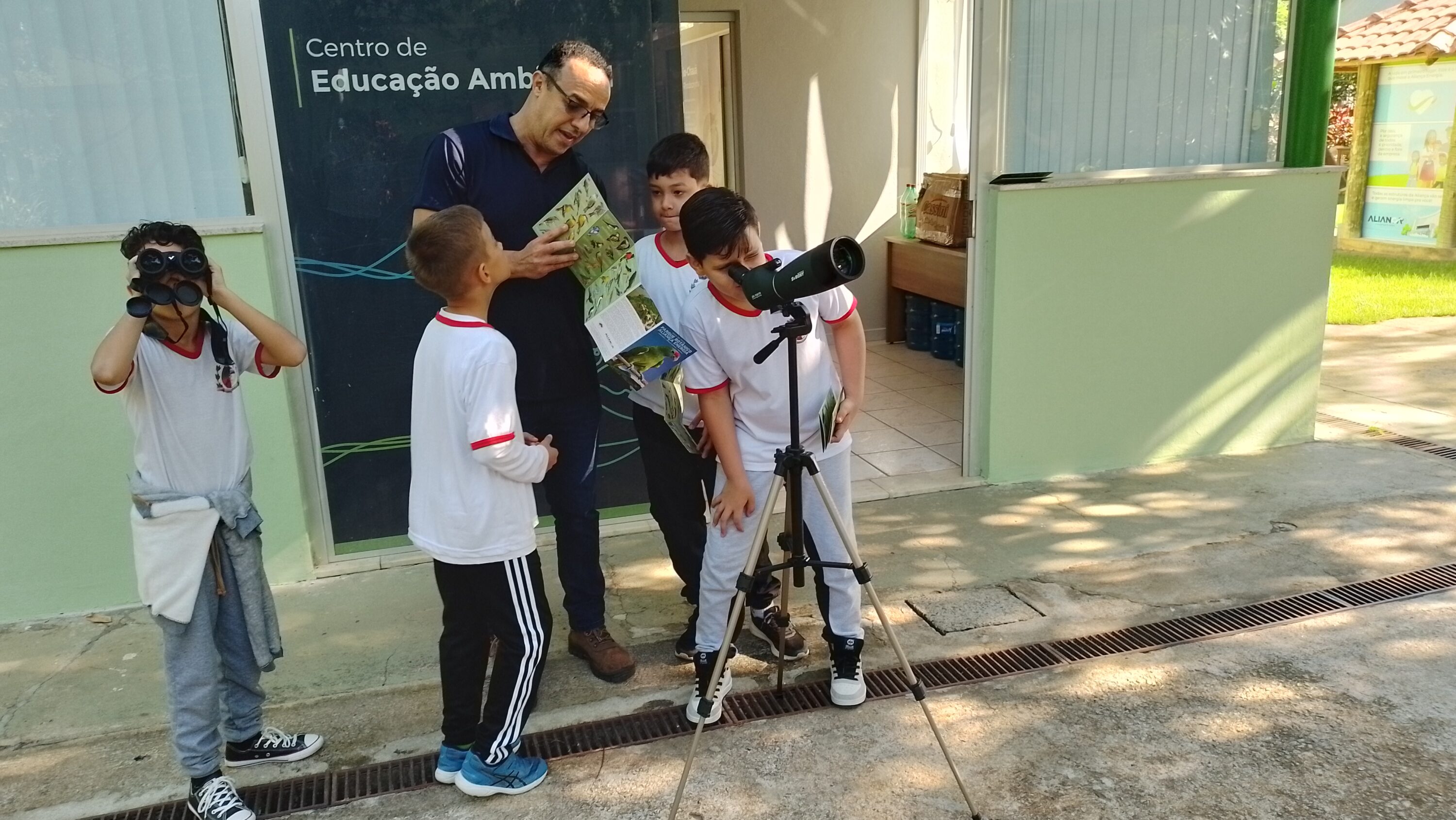 Aliança lança Guia de Aves no Parque Botânico em Aimorés - Aliança Energia