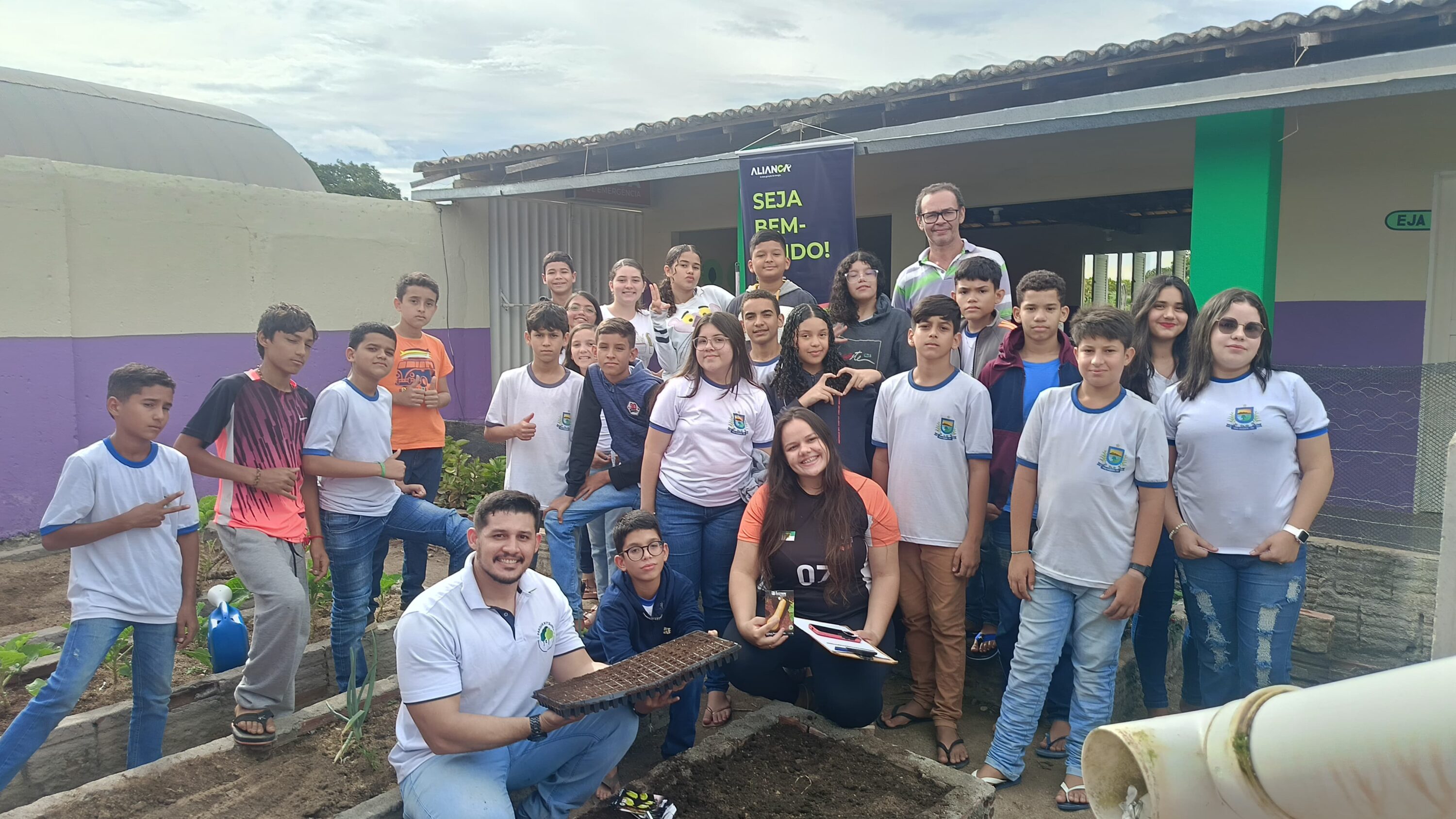 Equipe da Aliança realiza oficina de horta em São Vicente - Aliança Energia