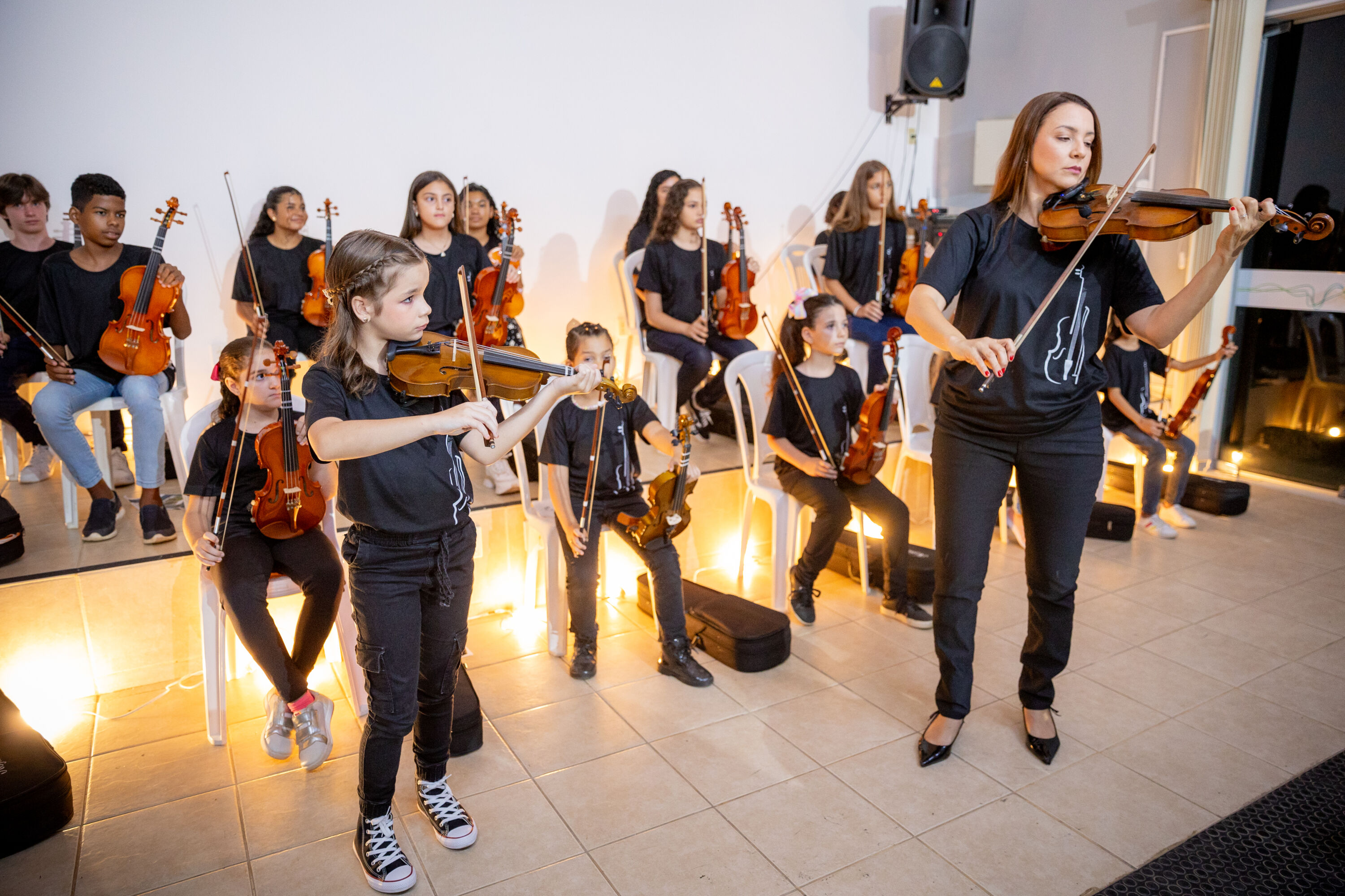 Recital de violino no Parque Botânico Aliança marca o encerramento do primeiro ciclo das aulas de musicalização - Aliança Energia