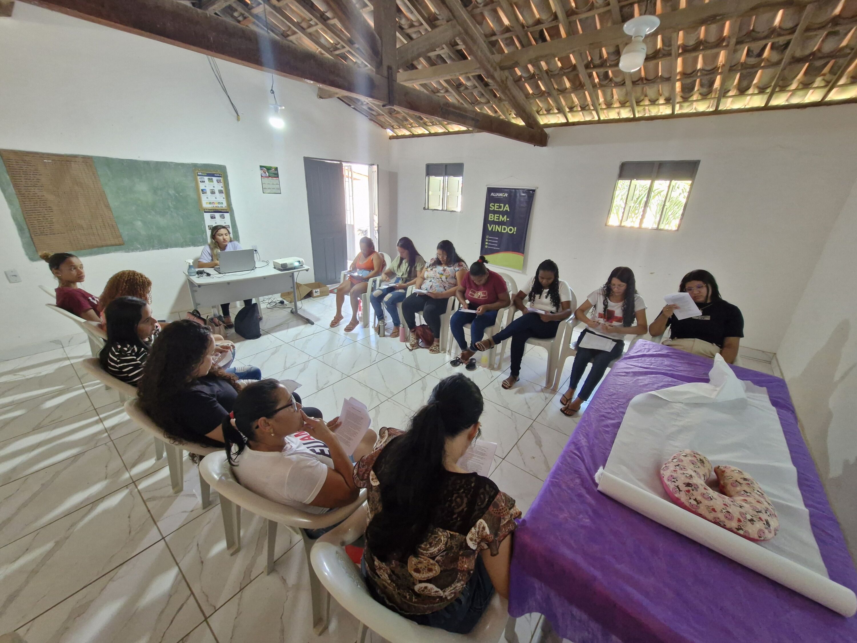 Aliança Energia leva curso de design de sobrancelhas a mulheres de comunidades rurais do RN - Aliança Energia Aliança Energia leva curso de design de sobrancelhas a mulheres de comunidades rurais do RN - Aliança Energia
