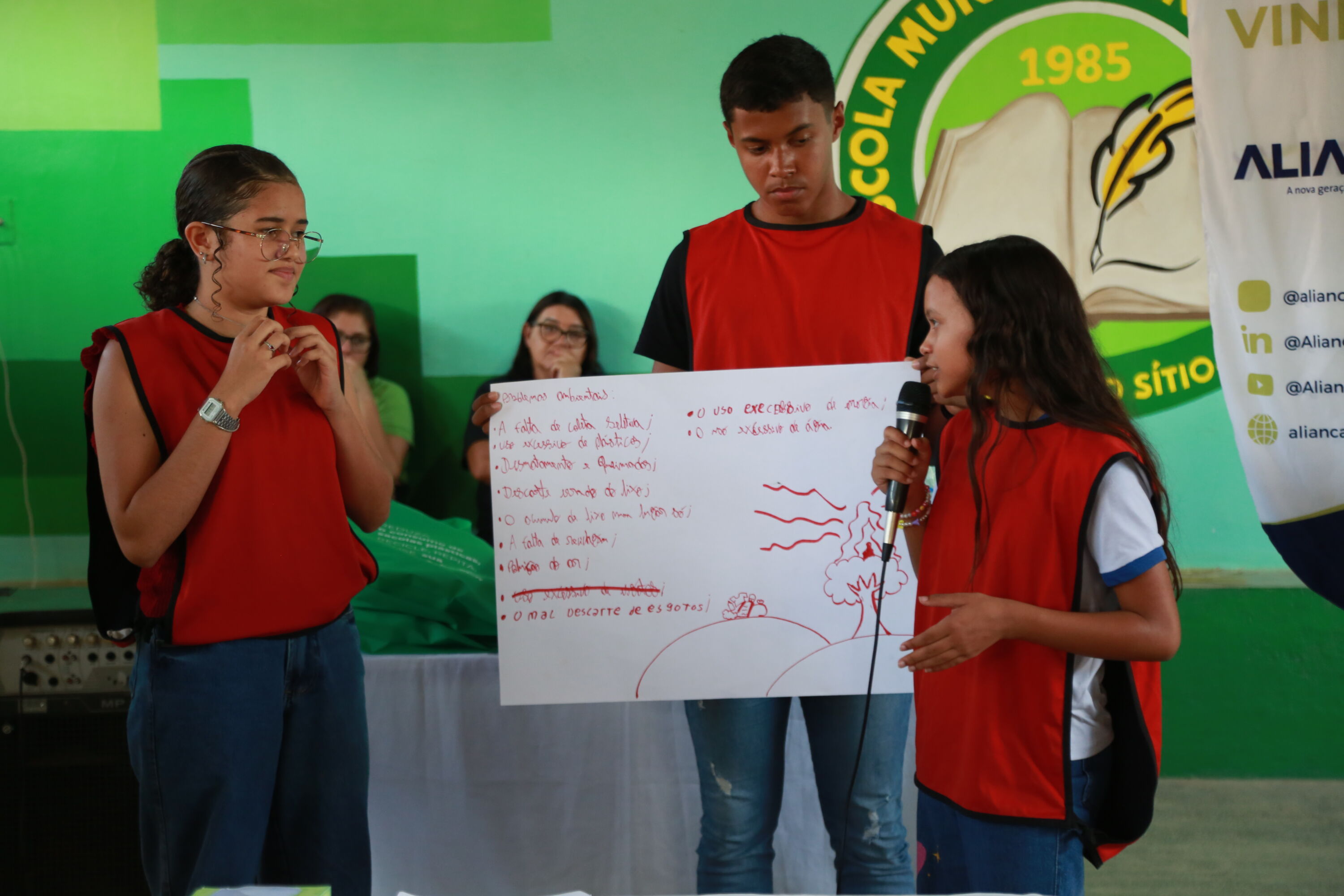Aliança promove gincana em escola de São Vicente e incentiva a consciência ambiental - Aliança Energia Aliança promove gincana em escola de São Vicente e incentiva a consciência ambiental - Aliança Energia
