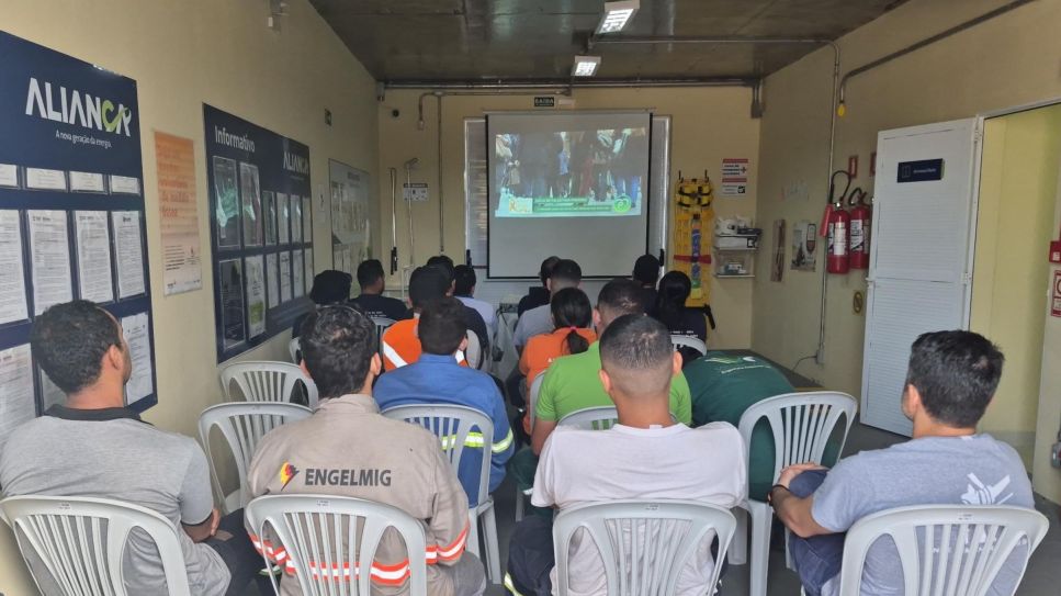 Capa DDS fevereiro laranja Acauã