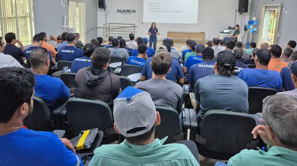 Capa Dialogo Mensal 05-26